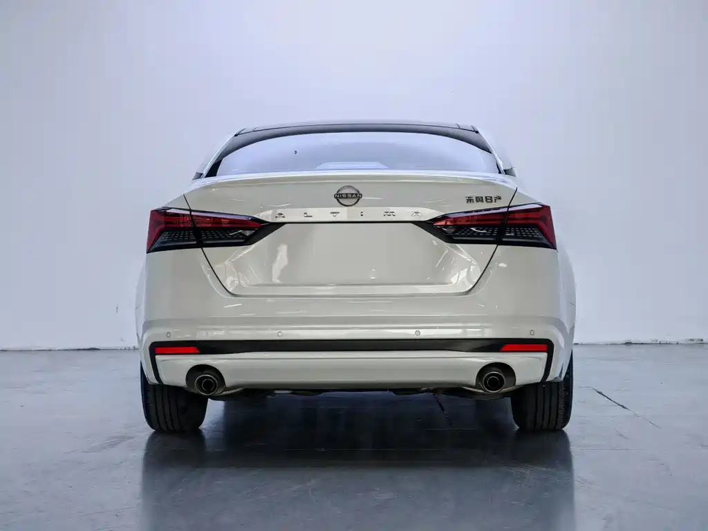 Nissan Teana — миниатюра 12