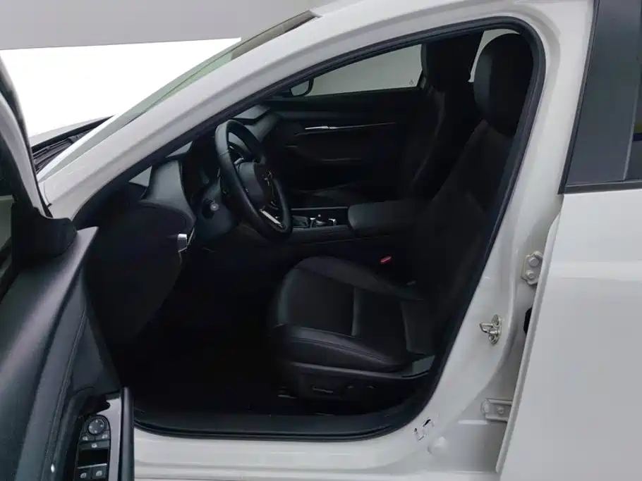 Mazda 3 Axela — миниатюра 9