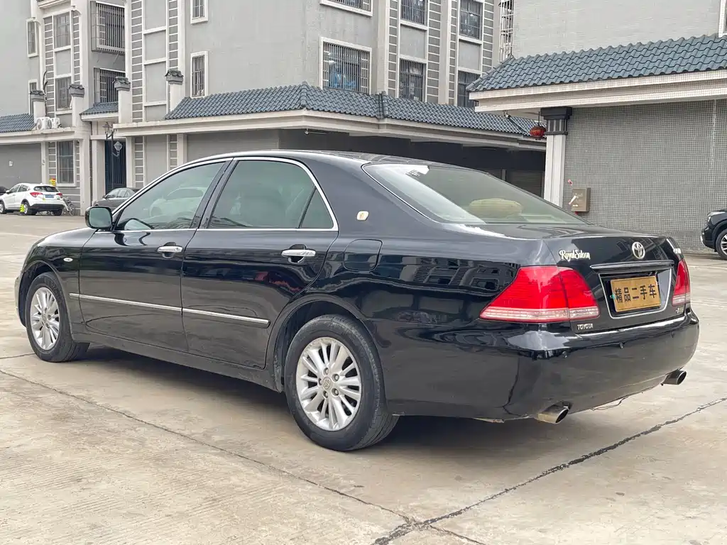 Toyota Crown 2007 2.5L Royal