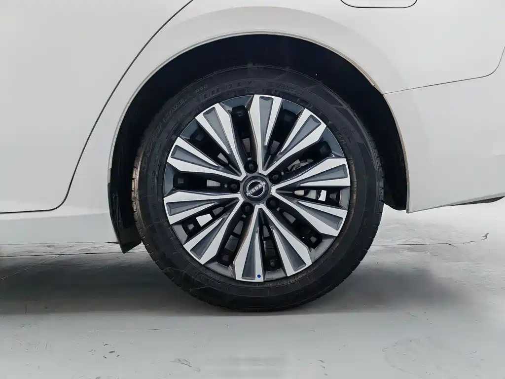 Nissan Teana — миниатюра 17