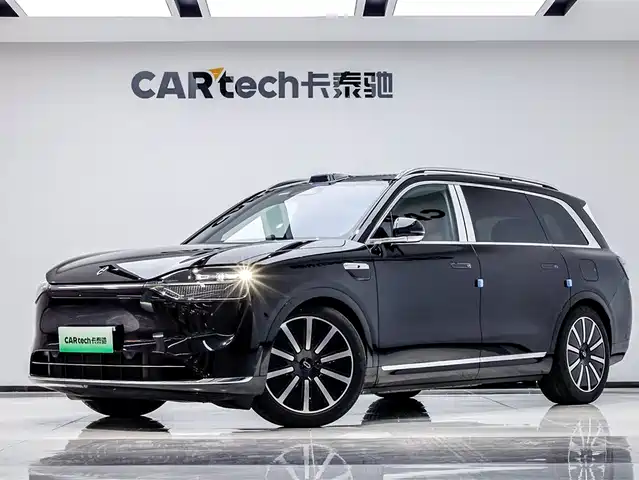 AITO ASK THE WORLD M9 2025