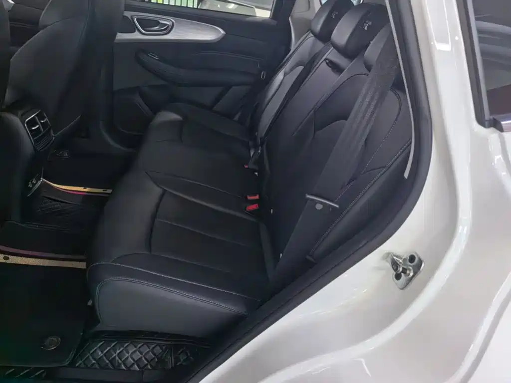 Roewe RX5 — миниатюра 17