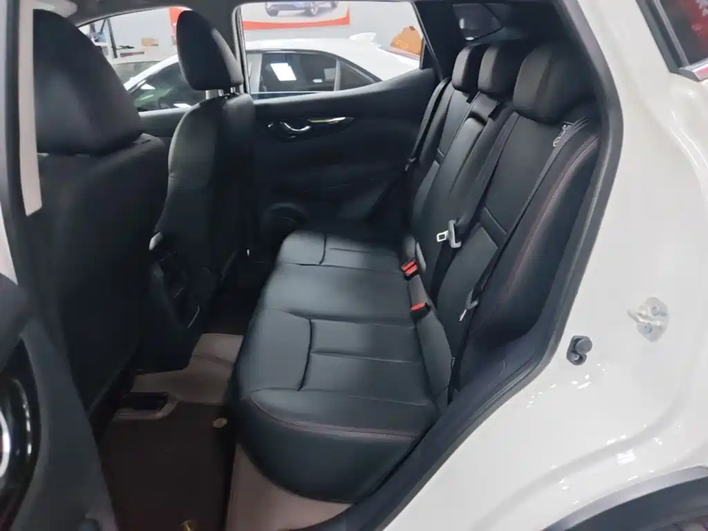 Nissan Qashqai — миниатюра 17