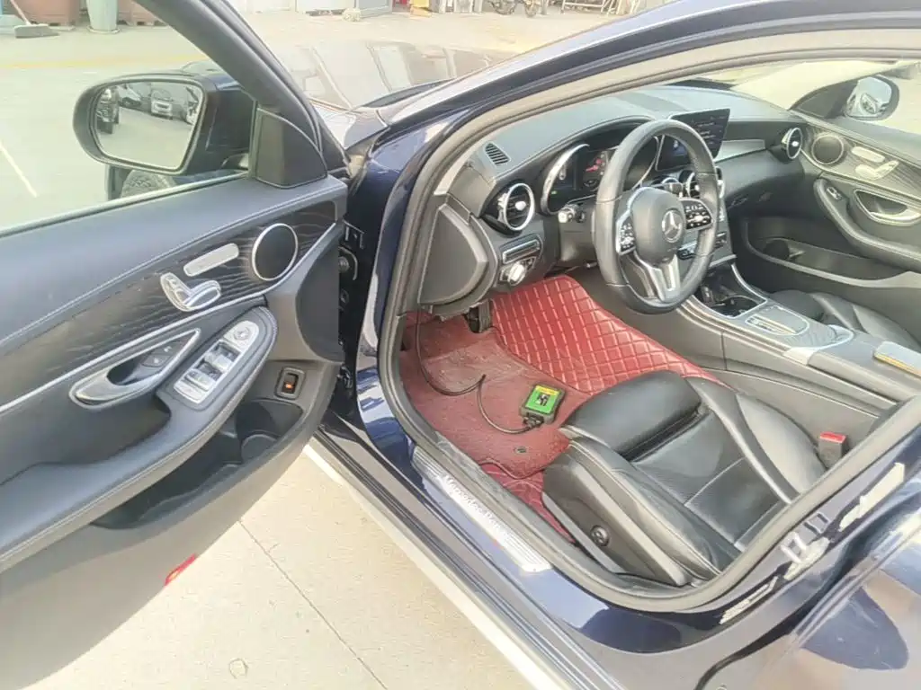 Mercedes-Benz C-Class — миниатюра 16