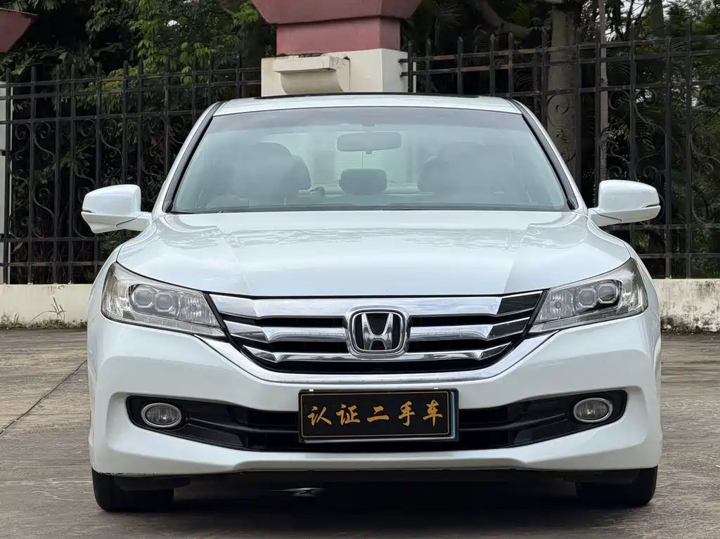 Honda Accord 2014 2.4L EX Luxury