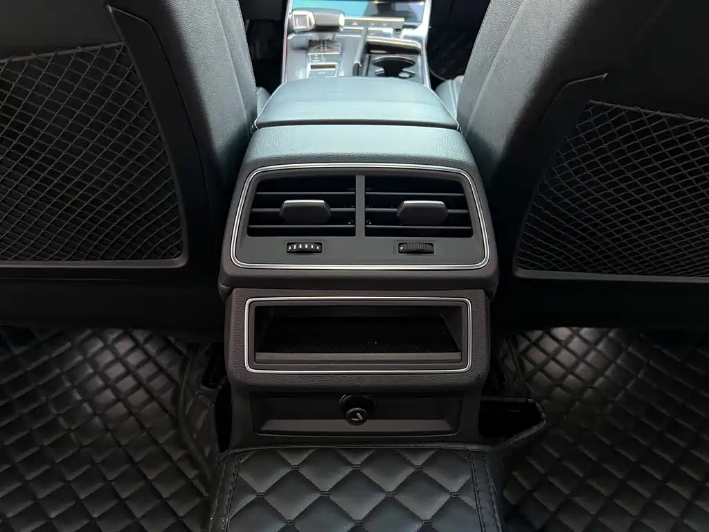 Audi A6L — миниатюра 25