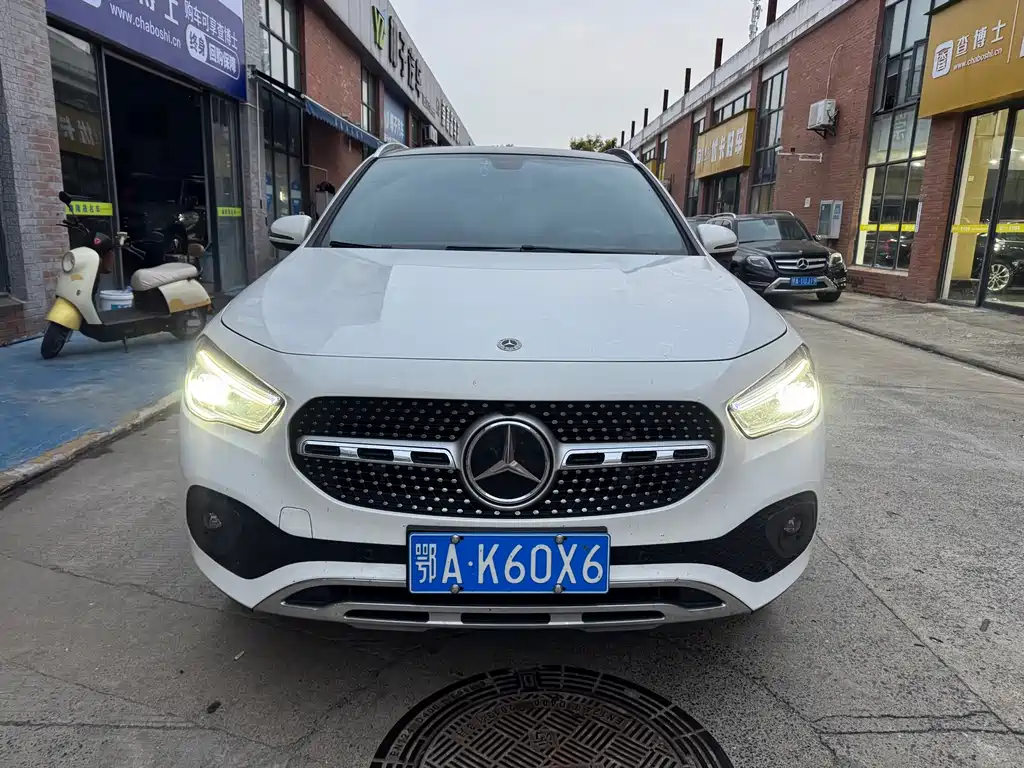 Mercedes-Benz GLA — миниатюра 2