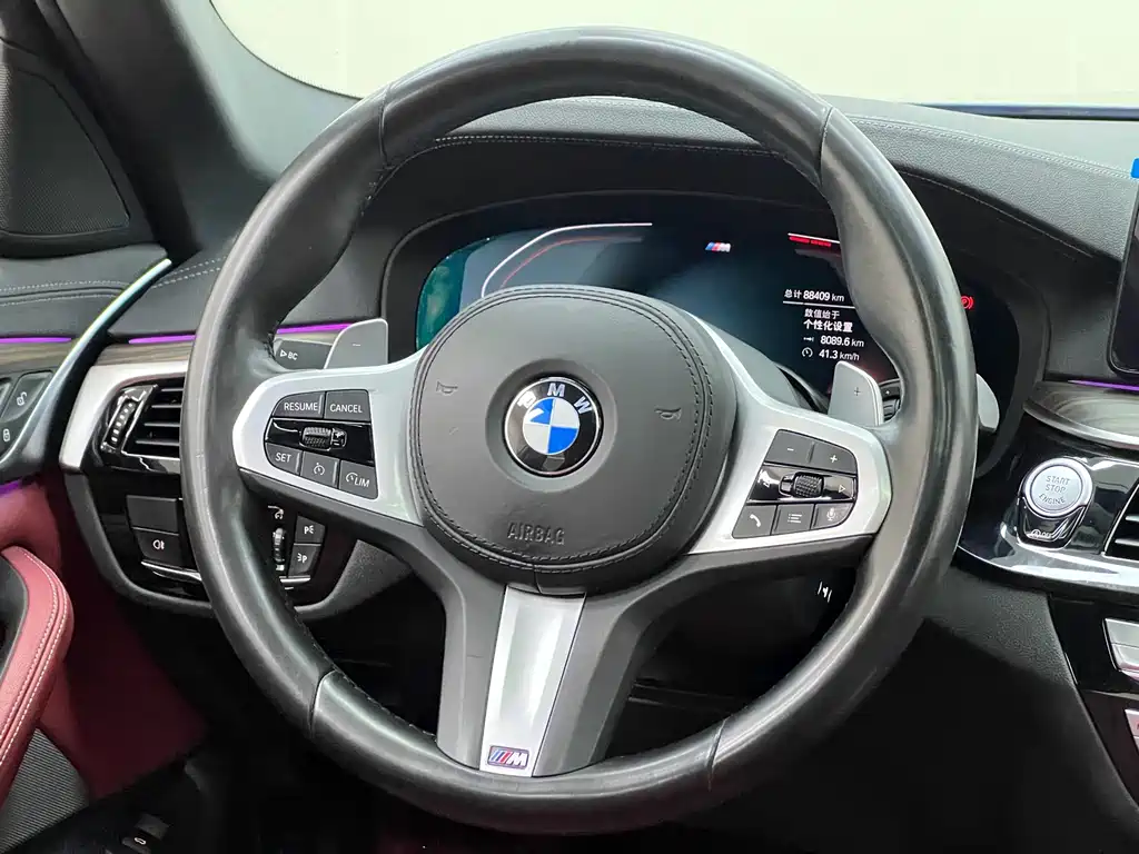 BMW 5 Series — миниатюра 21