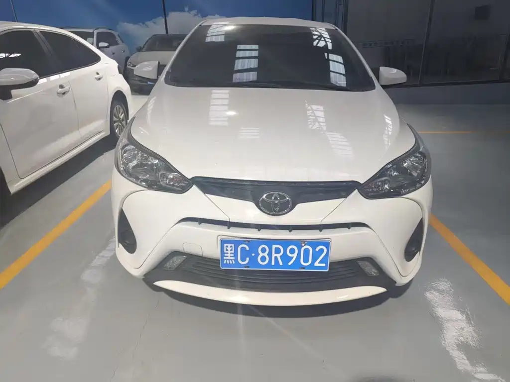 TOYOTA YARIS L TO ENJOY