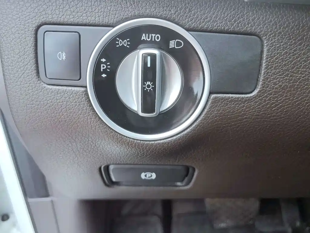 Mercedes-Benz GLE (Import) — миниатюра 17