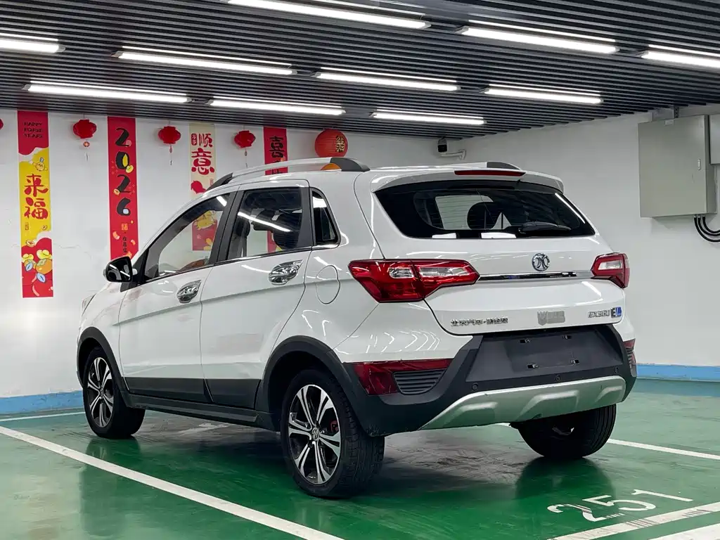 BAIC New Energy EX — миниатюра 7