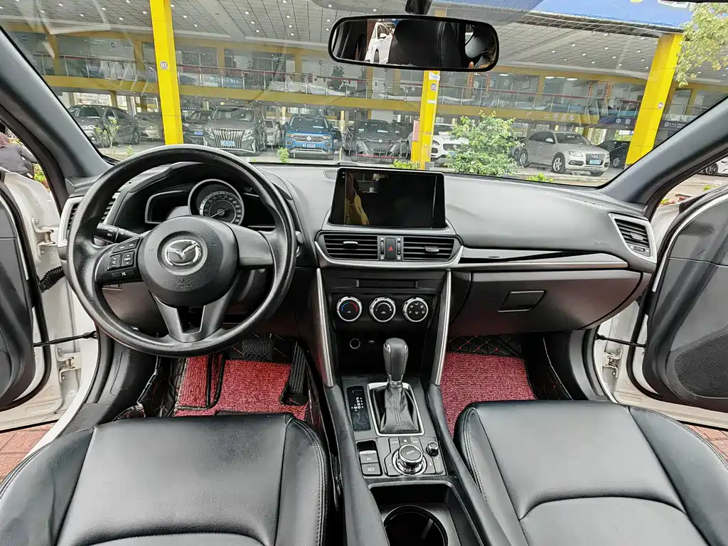 MAZDA CX 4