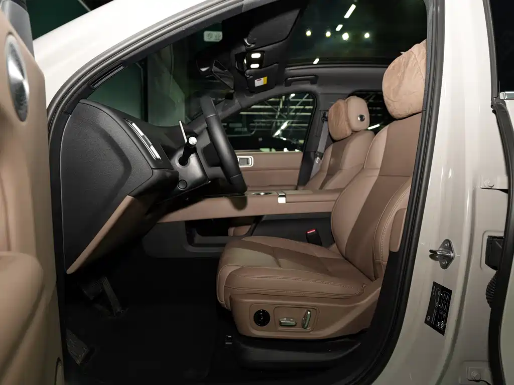 Li Auto Li L6 — миниатюра 10