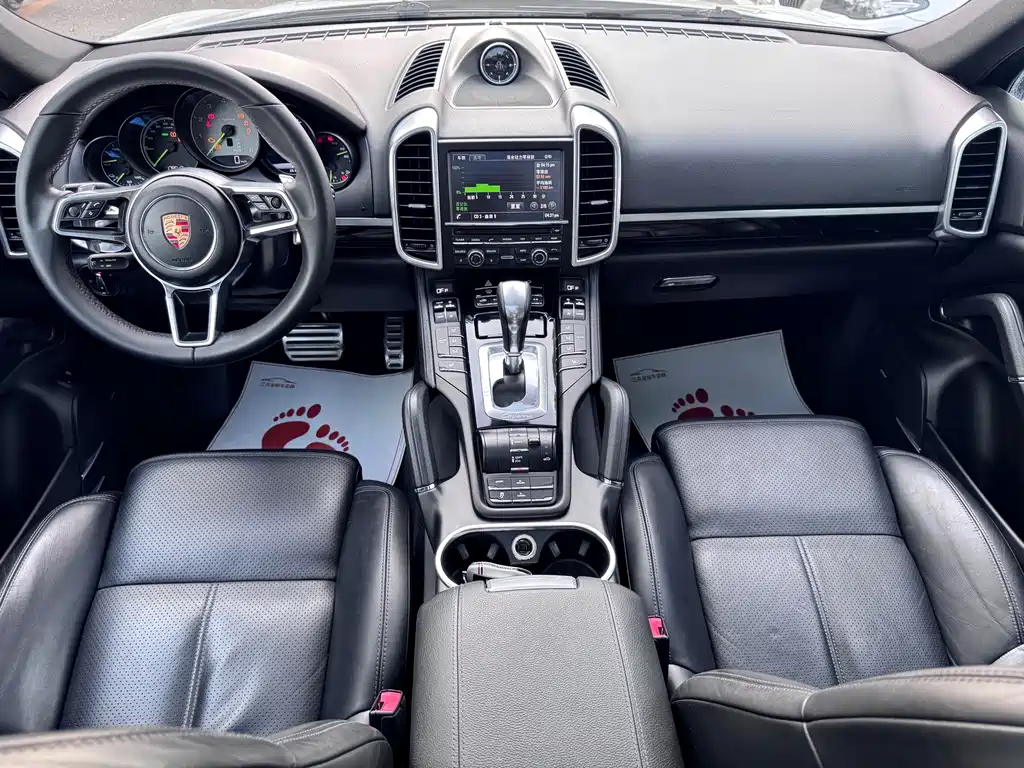 Porsche Cayenne Hybrid — миниатюра 16