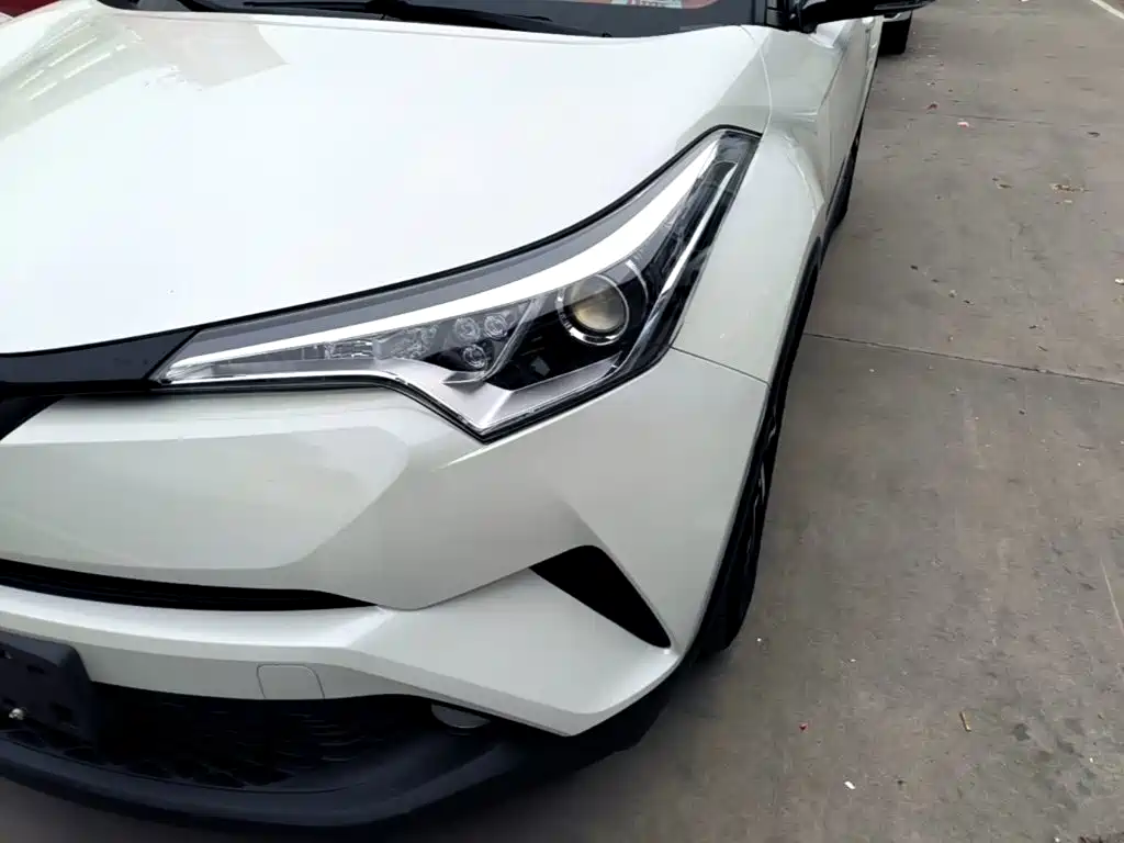 Toyota C-HR — миниатюра 24