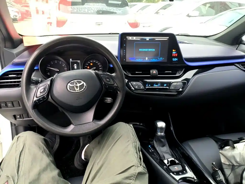 Toyota C-HR — миниатюра 10