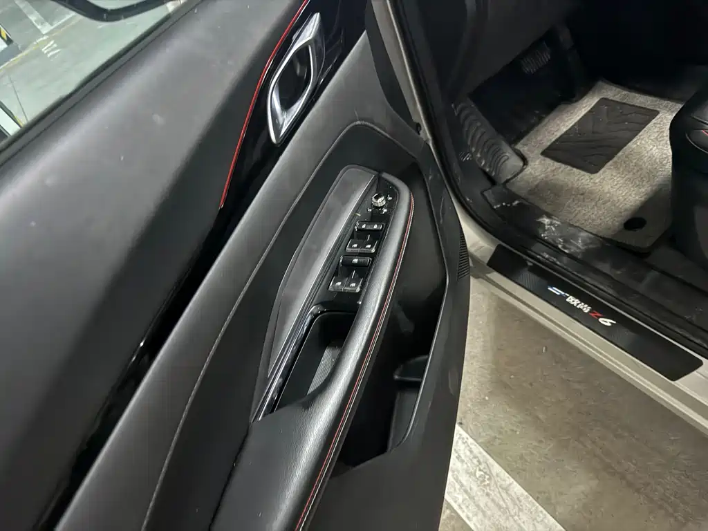 CHANGAN CHANGAN AUCHAN Z6