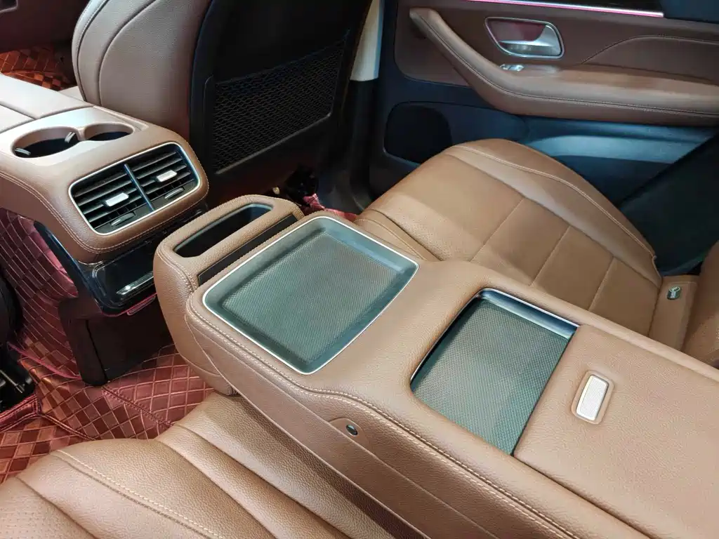 Mercedes-Benz GLE (Import) — миниатюра 19