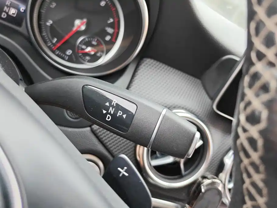Mercedes-Benz GLA — миниатюра 15