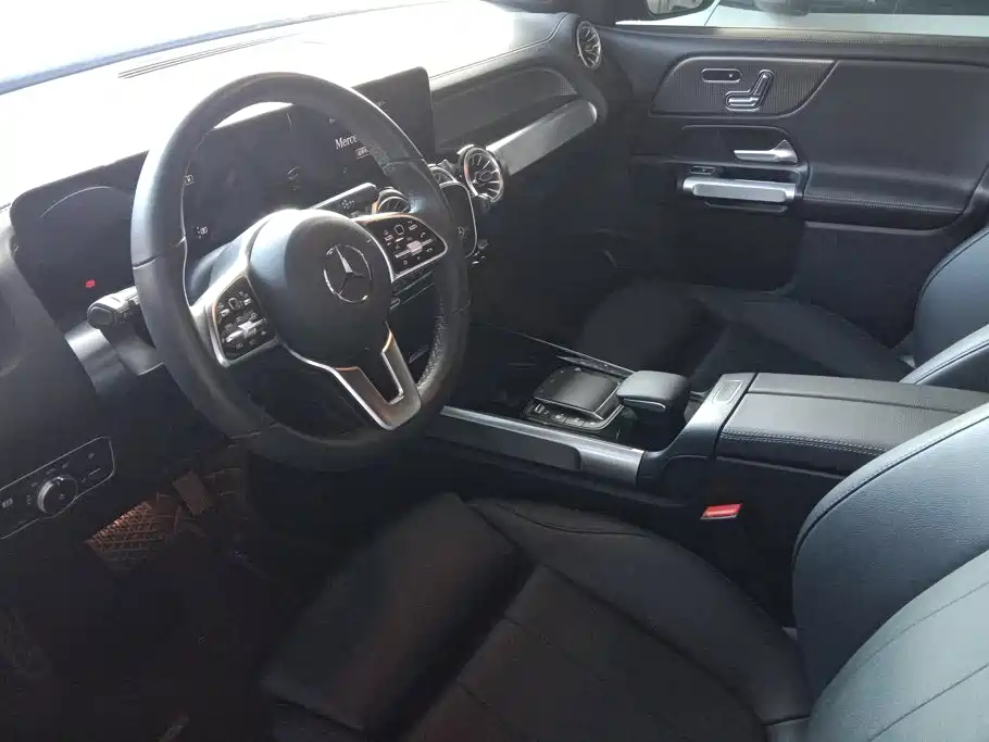 Mercedes-Benz EQB — миниатюра 9