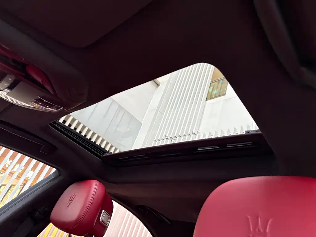 Maserati Ghibli — миниатюра 11