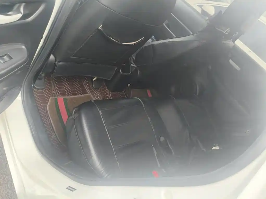 Honda Fit — миниатюра 5