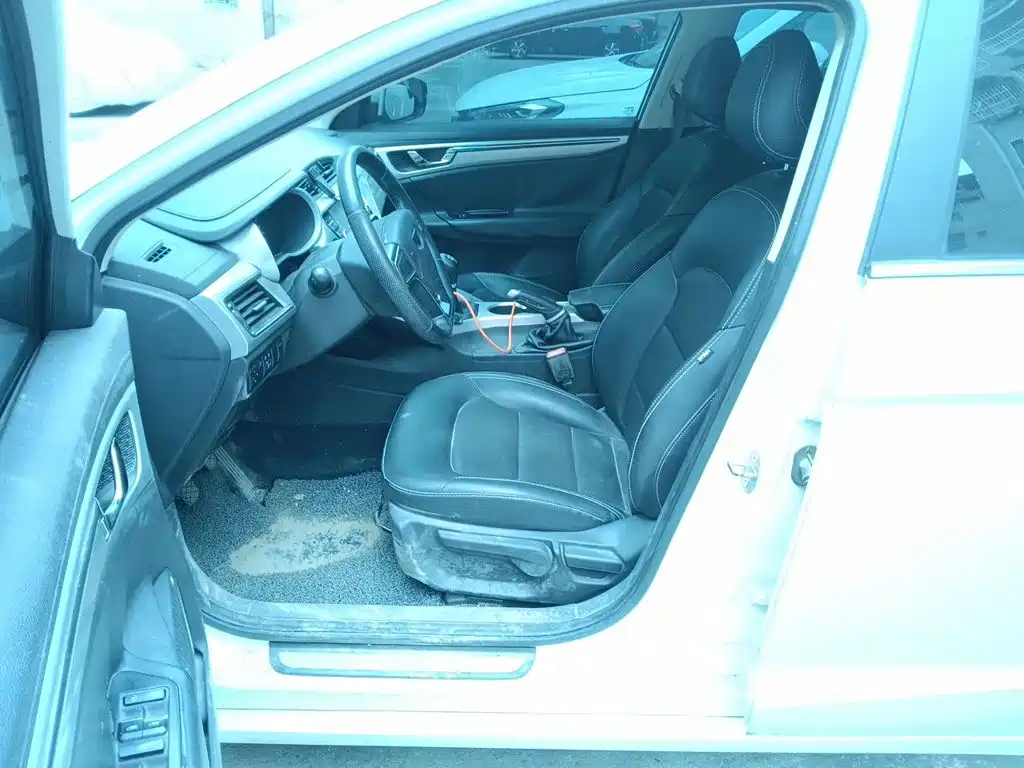 Geely Emgrand GL — миниатюра 12