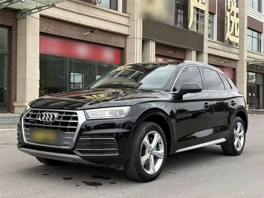 Купить Audi Q5L