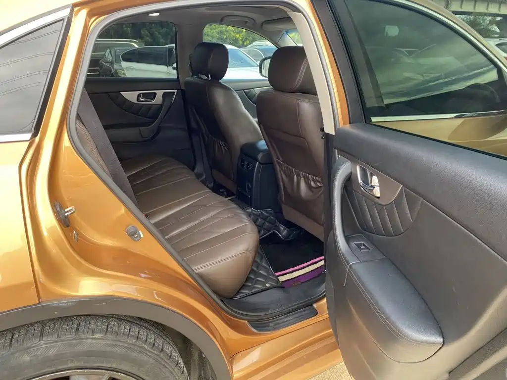 Infiniti FX — миниатюра 6