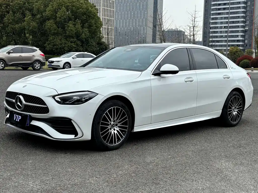 Mercedes-Benz C-Class 2023