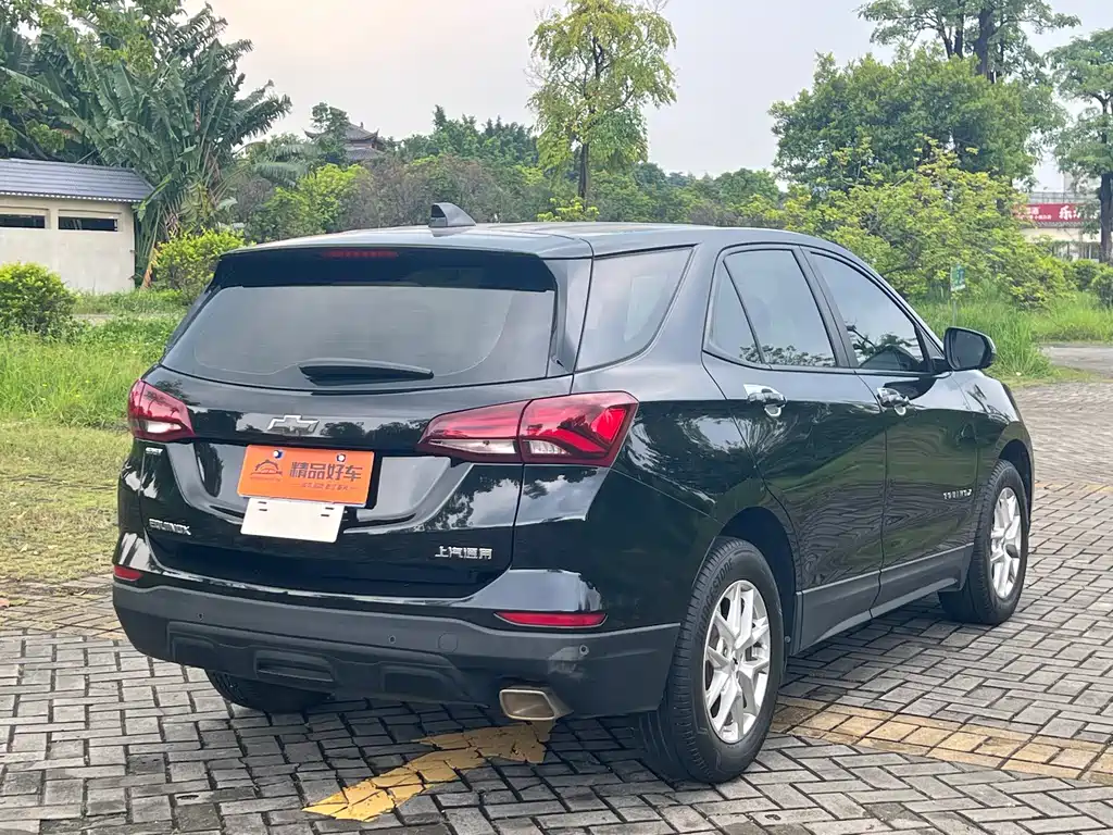Chevrolet Equinox — миниатюра 18