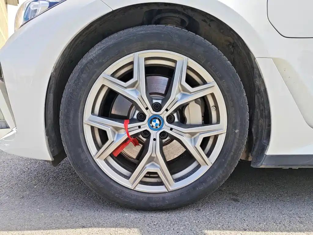 BMW i3 — миниатюра 9