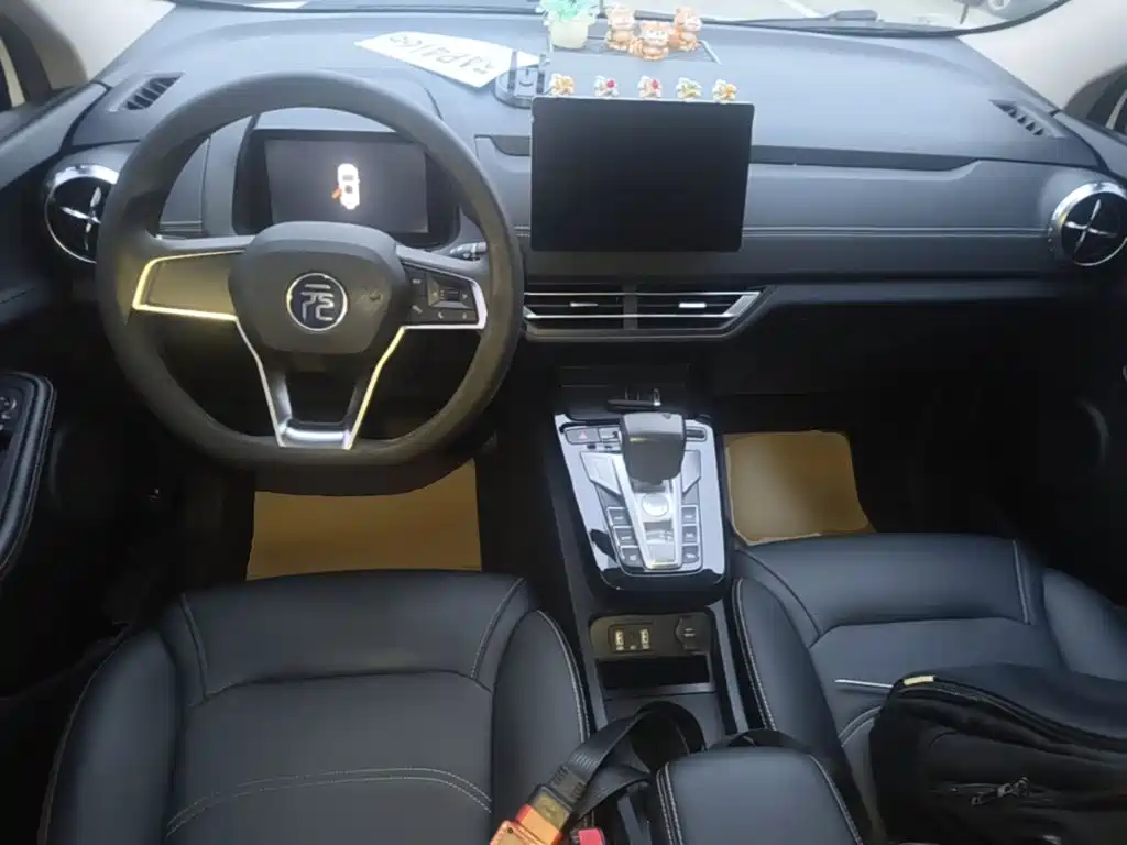 BYD Yuan EV — миниатюра 10