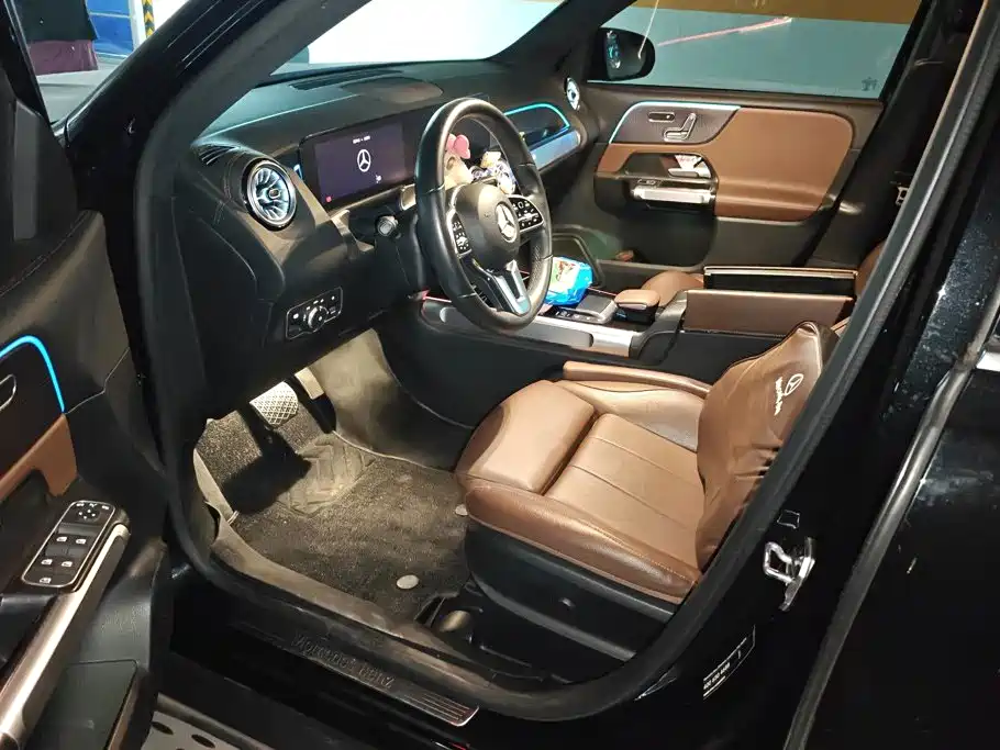 Mercedes-Benz GLB — миниатюра 9
