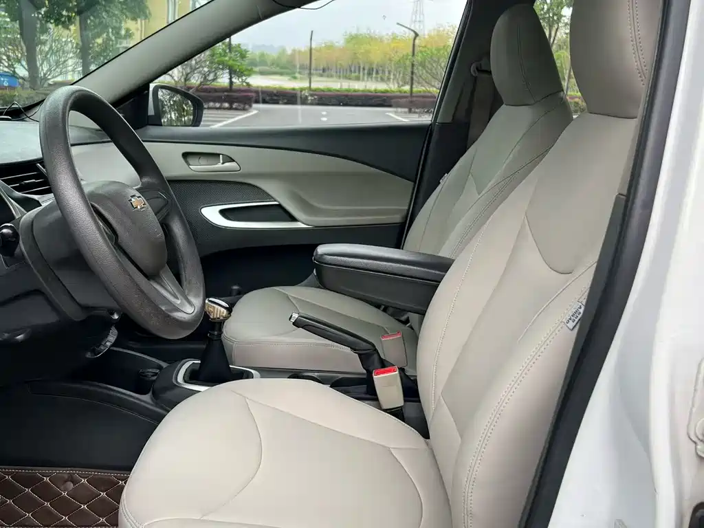 Chevrolet Sail Sail 3 1.5L Manual Ideal Sunroof Edition, фото 7