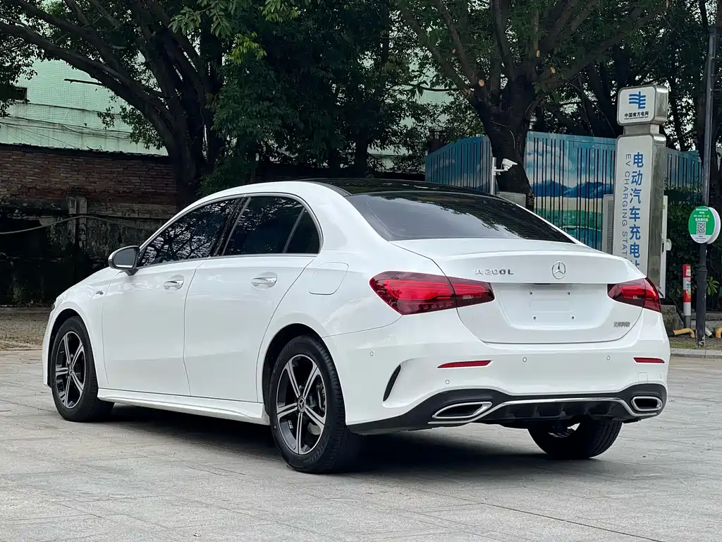 Mercedes-Benz A-Class — миниатюра 18