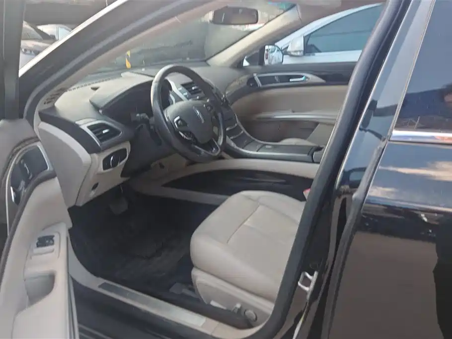 Lincoln MKZ 2014 2.0T