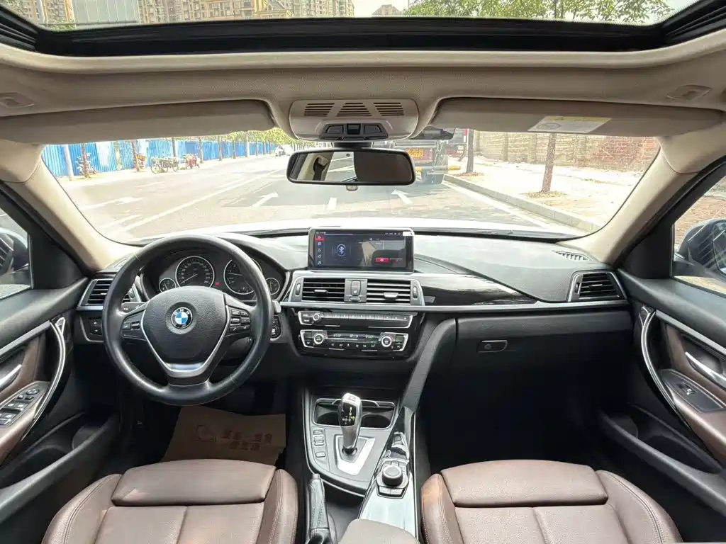 BMW 3 Series — миниатюра 9
