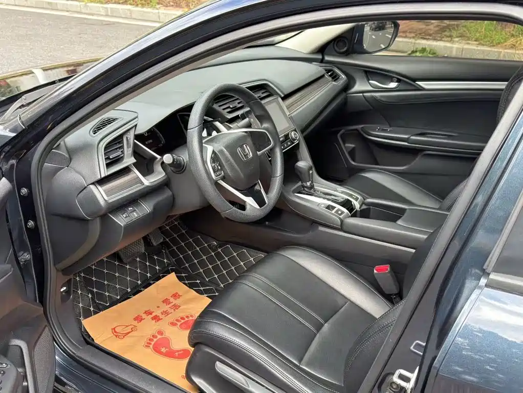 Honda Civic — миниатюра 7