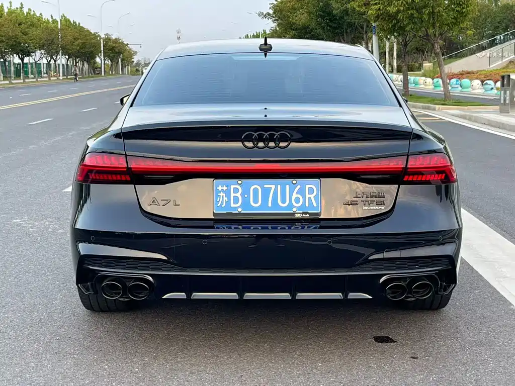 Audi A7L — миниатюра 8