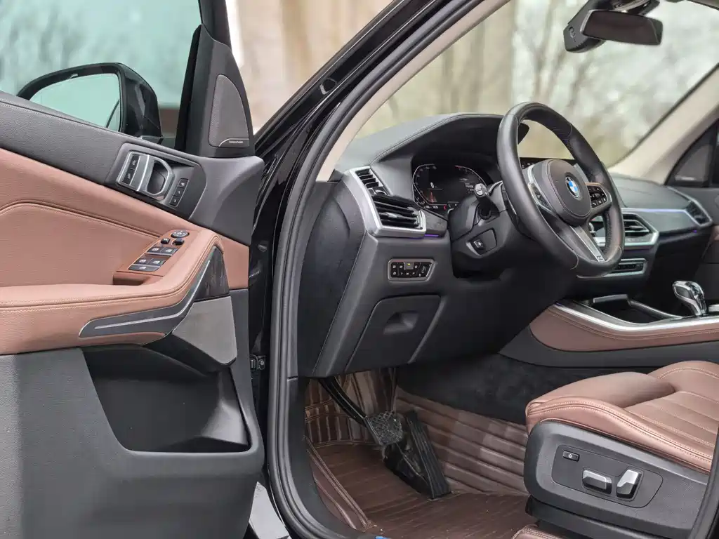 BMW X5 2020 xDrive40i M Sport