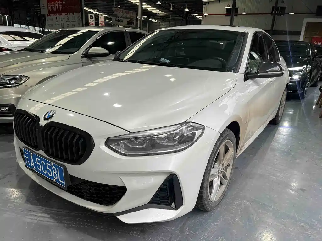 BMW 1 Series 2021