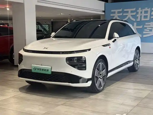 2022 Xpeng G9