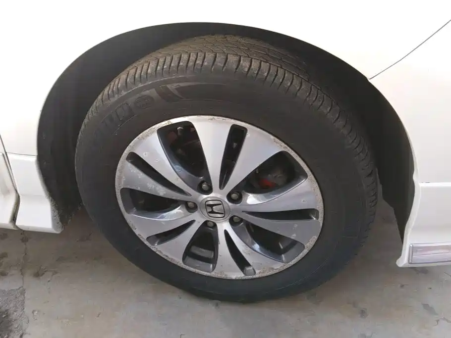 Honda Elysion — миниатюра 6