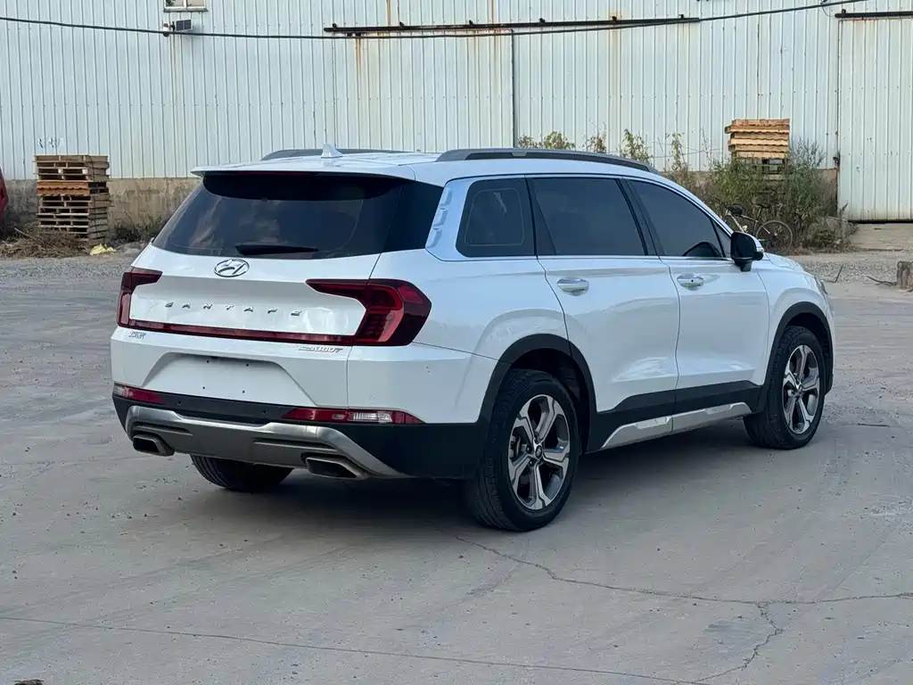 Hyundai Santa Fe — миниатюра 9