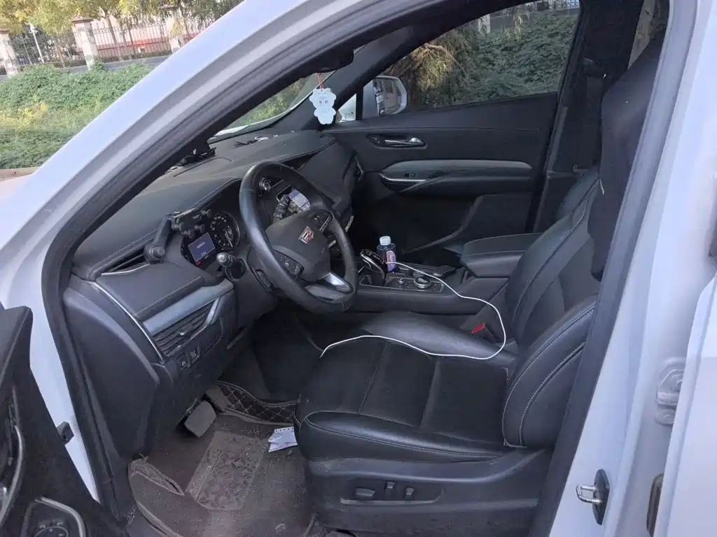 Cadillac XT4 — миниатюра 11