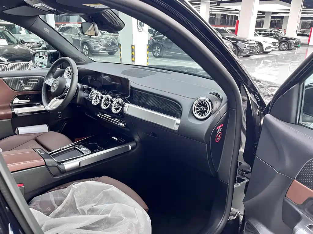 Mercedes-Benz EQB — миниатюра 14