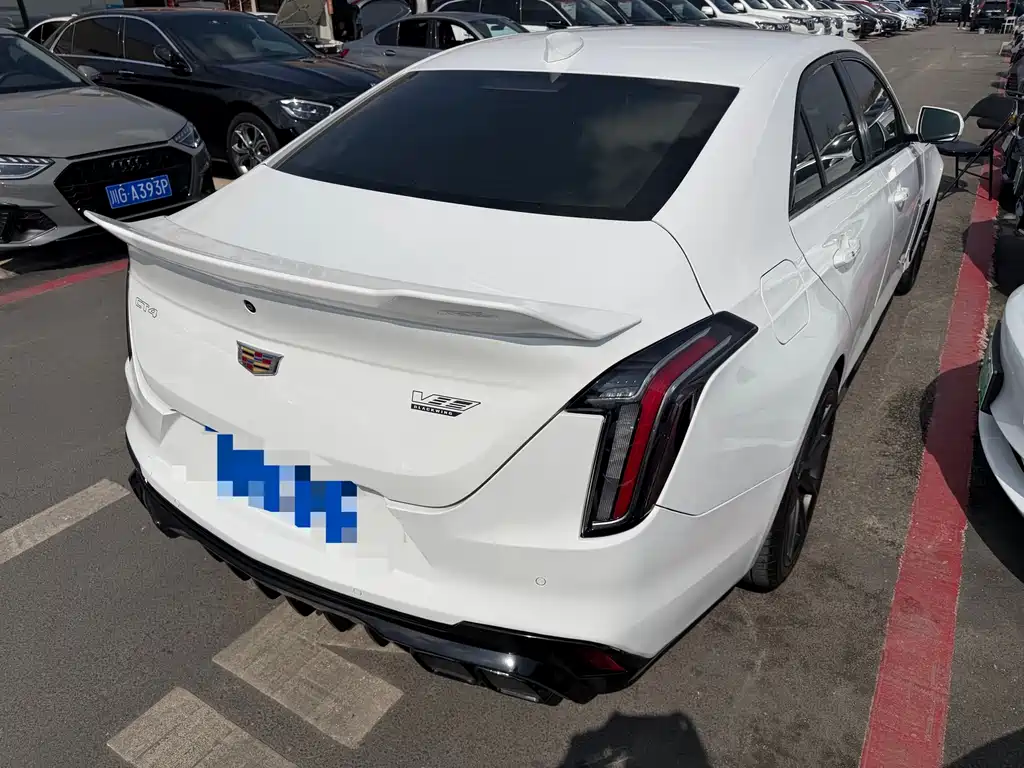 CADILLAC CT4