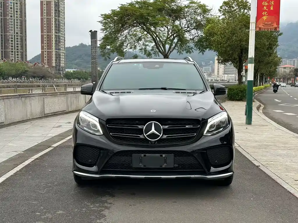 MERCEDES-BENZ GLE AMG