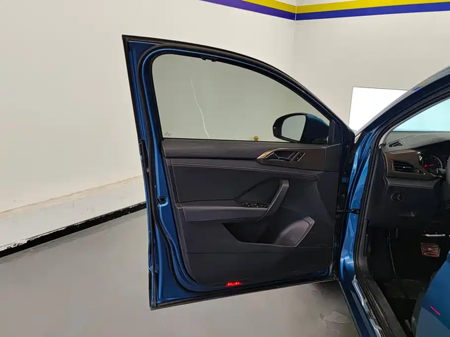 Volkswagen Tharu 2020 330TSI Luxury VI